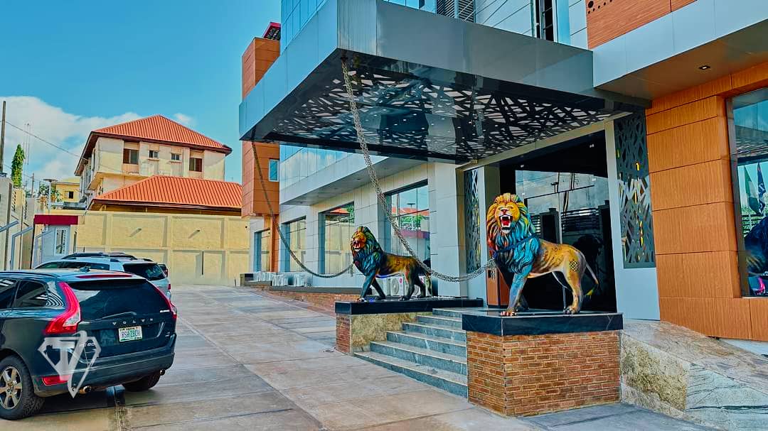 Hotel entrance with decorative lion statues