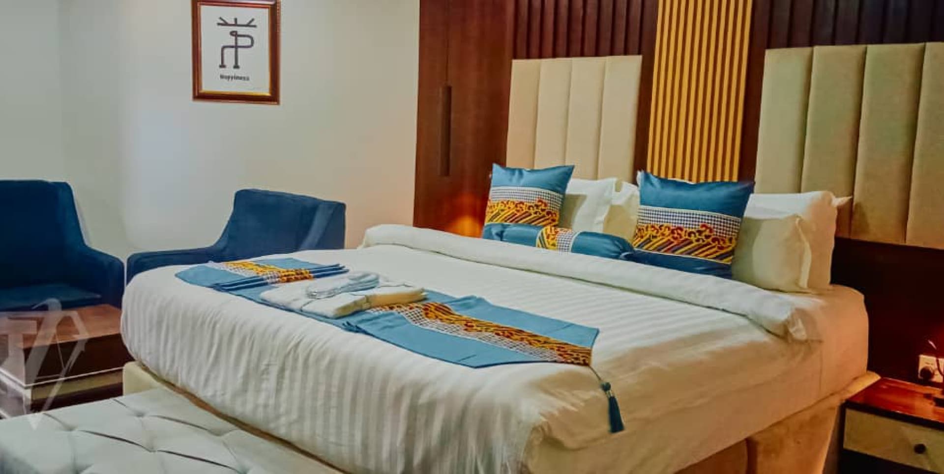 Honeymoon Suite